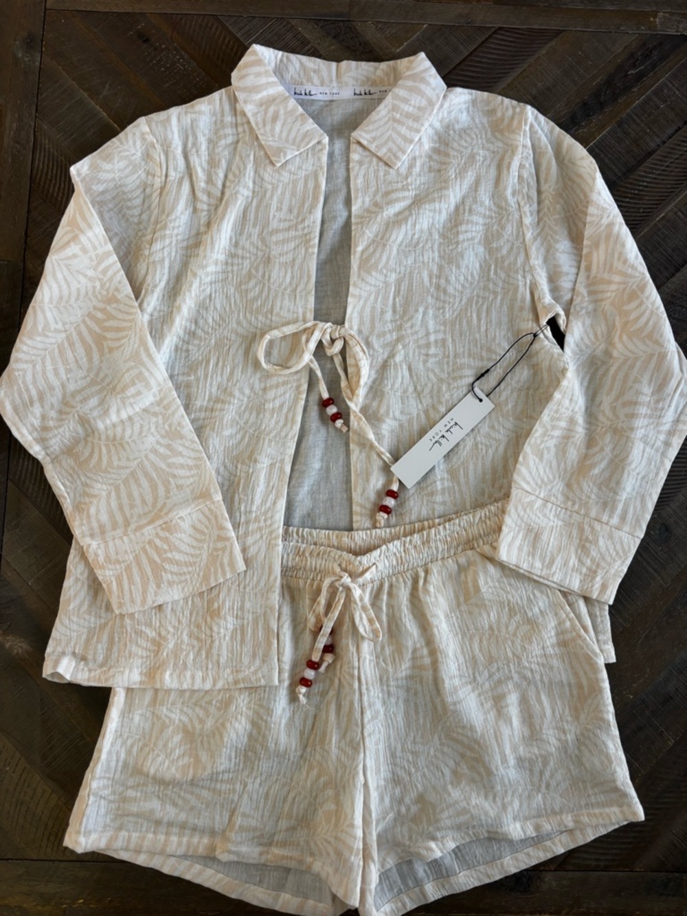 Nicole Miller Women's Tropical Eggnog 2-Piece Set Beaded Shirt Shorts M